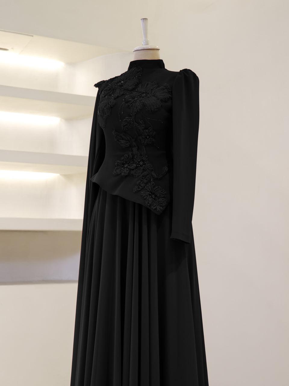 Appliqué embroidery Petal Skirt and Top