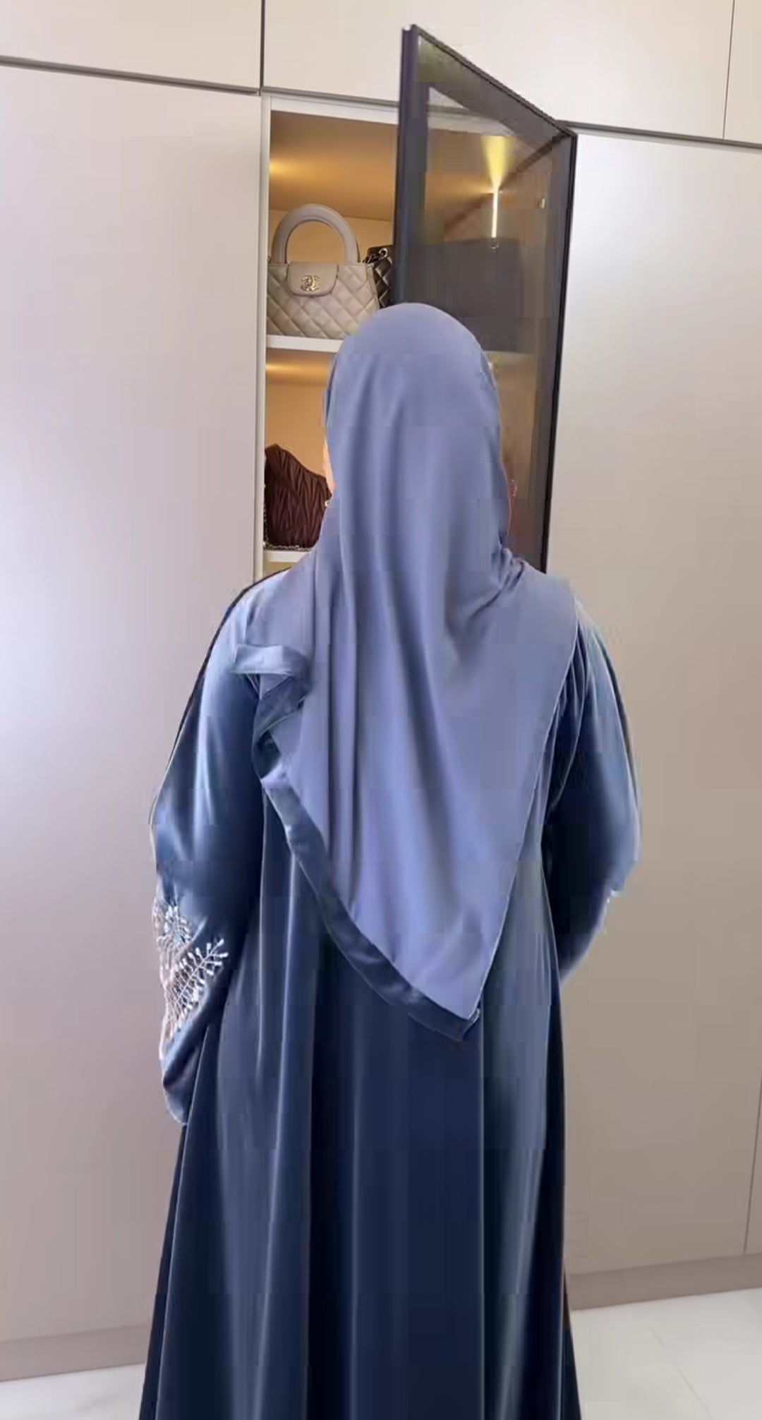 The Winter Velvet Orchard Abaya